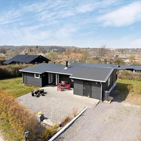 6729-allinge-paeretraesvej-8